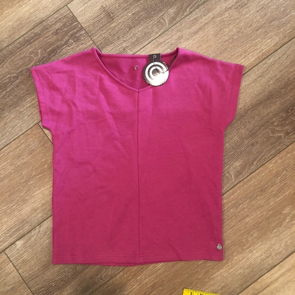 Tshirt Top - Picture 1 of 5